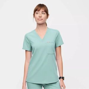 Figs Set: Catarina One Pocket Top (S) & High-Waisted Zamora Joggers (XS)